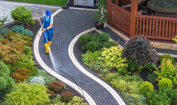 Best Deck Cleaning Services  in Tuolumne City, CA